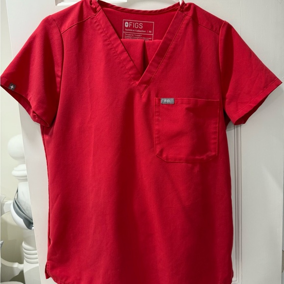 FIGS - Scrubs - Picture 1 of 7